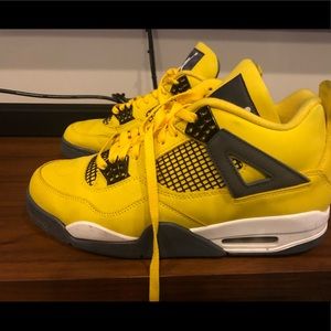 Air Jordan 4 Retro